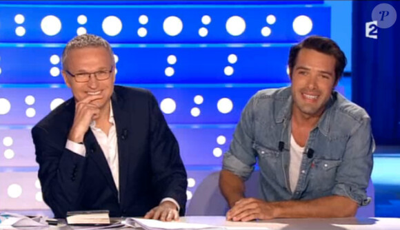 Laurent Ruquier et Nicolas Bedos dans On n'est pas couché sur France 2, le samedi 27 juin 2015.