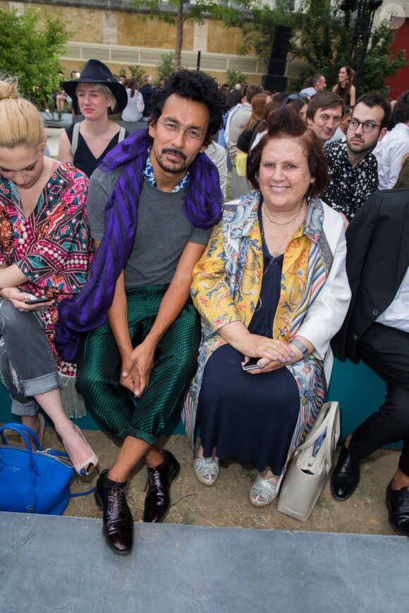Haider Ackermann et Suzy Menkes - Défilé Berluti printemps-été 2016 au musée Picasso à Paris le 26 juin 2015.