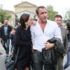 Exclu : Jean Dujardin et sa compagne Nathalie Péchalat enceinte à l'inauguration du cinéma communal Jean Dujardin à Lesparre-Médoc accompagné de ses parents le 27 juin 2015.