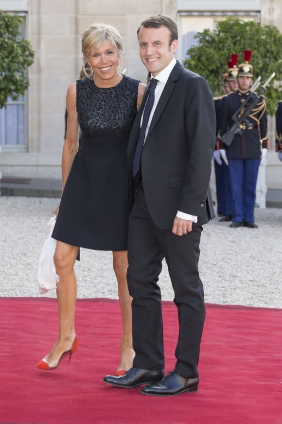 Emmanuel Macron et sa femme - Dîner d'Etat en l'honneur du Felipe VI et la reine Letizia d'Espagne, reçus par François Hollande, président de la République française, au Palais de l'Elysée à Paris le 2 juin 2015.
