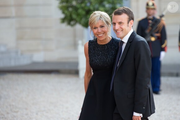 Emmanuel Macron et sa femme Brigitte Trogneux - Dîner d'Etat en l'honneur du Felipe VI et la reine Letizia d'Espagne, reçus par François Hollande, président de la République française, au Palais de l'Elysée à Paris le 2 juin 2015.
