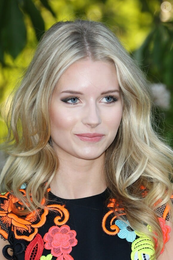 Lottie Moss assiste à la Summer Party 2015 de la Serpentine Gallery, aux jardins de Kensington. Londres, le 2 juillet 2015.