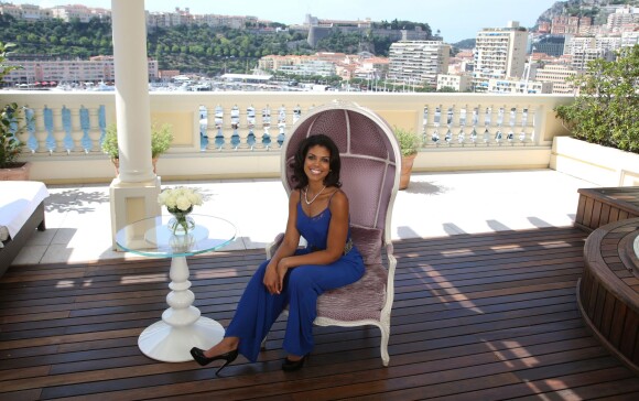 Exclusif - Karla Cheatham-Mosley - Les acteurs d'Amour, Gloire et Beauté posent sur la terrasse d'une suite de l'hôtel Hermitage lors du 55e festival de télévision de Monte-Carlo à Monaco le 16 juin 2015. 