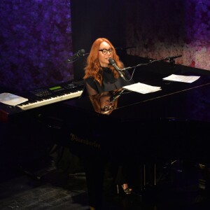 Tori Amos - Showcase de Tori Amos lors de l'After Party du 10ème anniversaire du parfum "Flowerbomb" de Viktor&Rolf au Trianon à Paris le 8 juillet 2015.