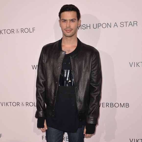 Jessé Rémond Lacroix - Photocall de la Soirée du 10ème anniversaire de la création du parfum "Flowerbomb" de Viktor&Rolf au Trianon à Paris le 8 juillet 2015. 