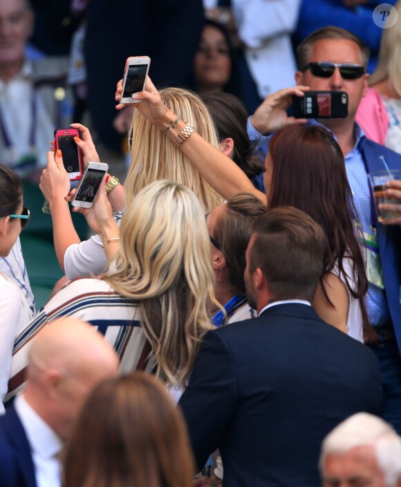 David Beckham a affolé les Lionnes de l'équipe de foot d'Angleterre le 9 juillet 2015 à Wimbledon