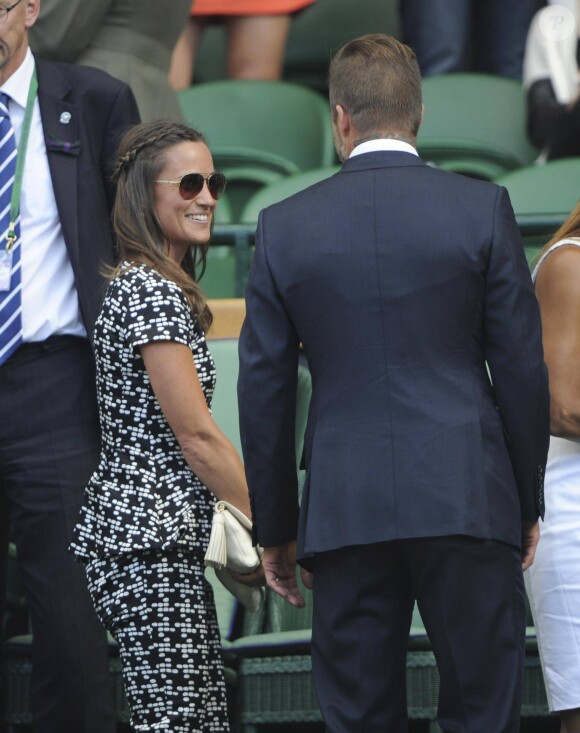 Pippa Middleton rencontrant David Beckham à Wimbledon le 9 juillet 2015.
