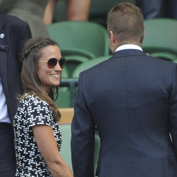 Pippa Middleton rencontrant David Beckham à Wimbledon le 9 juillet 2015.