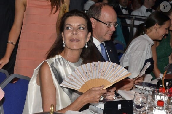 La princesse Caroline de Hanovre le 10 juillet 2015 dans la Salle des Etoiles au Sporting de Monte-Carlo lors du gala annuel au profit de l'association Fight Aids Monaco, présidée par la princesse Stéphanie de Monaco.
