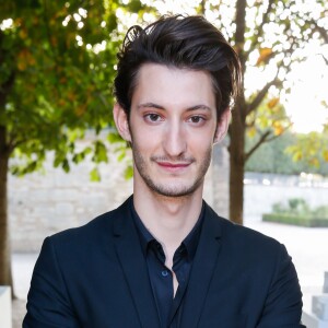 Pierre Niney - Lancement de la collection "Montblanc Bohème Moongarden" à l'Orangerie Ephémère du jardin des Tuileries, place de la Concorde à Paris, le 9 juillet 2015.