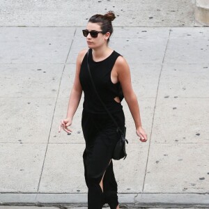 Exclusif - Lea Michele se rend à la banque à Beverly Hills, le 5 mai 2015.  