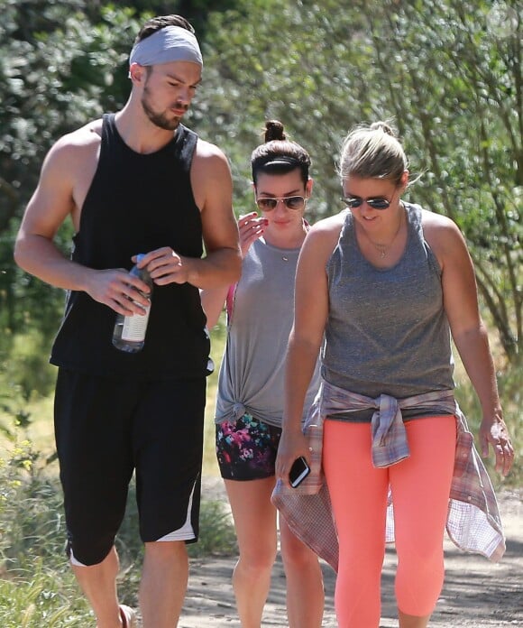 Exclusif - Lea Michele et son compagnon Matthew Paetz ont fait une randonnée avec une amie au parc TreePeople à Studio City, le 4 avril 2015.  