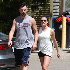 Lea Michele et son compagnon Matthew Paetz sont allés faire une randonnée dans le parc de Treepeople à Studio City, le 3 avril 2015 