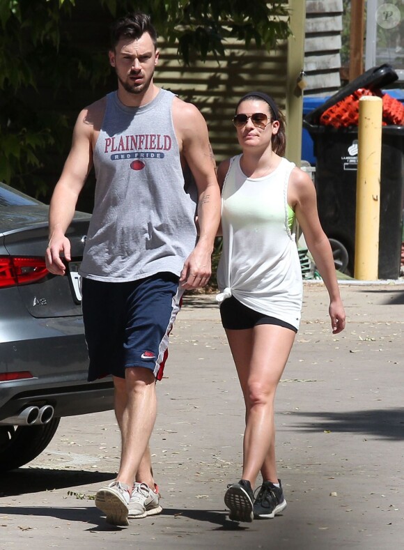 Lea Michele et son compagnon Matthew Paetz sont allés faire une randonnée dans le parc de Treepeople à Studio City, le 3 avril 2015 