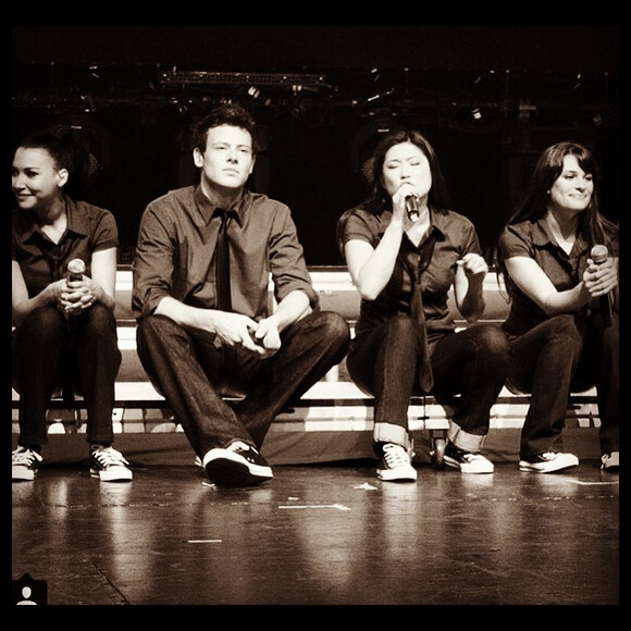 Lea Michele et les membres du casting de Glee rendent hommage à Cory Monteith sur les réseaux sociaux à l'occasion du 2e anniversaire de sa mort / 13 juillet 2015