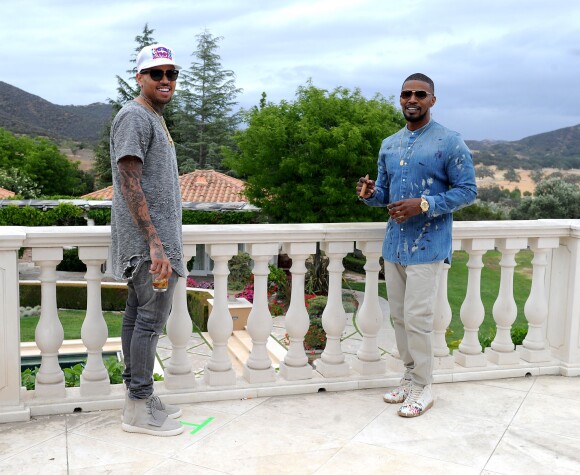 Chris Brown et Jamie Foxx sur le tournage du clip de "You Changed Me" (chanson de Jamie Foxx feat. Chris Brown) à Los Angeles. Le 6 juin 2015.