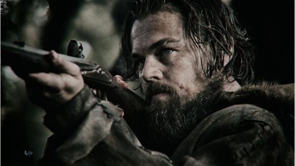 Leonardo DiCaprio : Très barbu et à cran, il vient se venger dans The Revenant