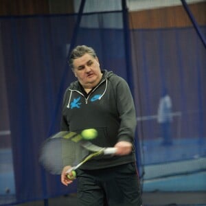 Pierre Ménès lors d'un événement en faveur de l'association 'Enfant Star et Match'  à Levallois-Perret le 10 février 2014.10/02/2014 - Levallois-Perret