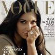 Kim Kardashian en couverture du numéro d'août 2015 de Vogue España. Photo par Theo Venner.