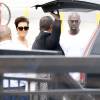 Kris Jenner et son compagnon Corey Gamble prennent un jet privé à l'aéroport de Burbank, le 18 juillet 2015.