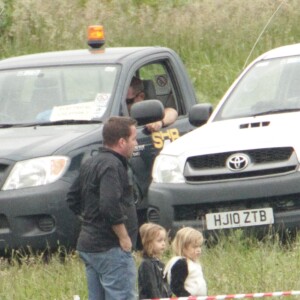 Vivienne et Knox sur le tournage de Maléfique le 27 juin 2012.