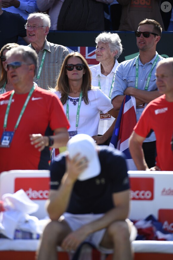 Kim Sears lors du match entre Andy Murray et Gilles Simon en quart de finale de la Coupe Davis entre la France et la Grande-Bretagne, au Queens Club de Londres, le 19 juillet 2015