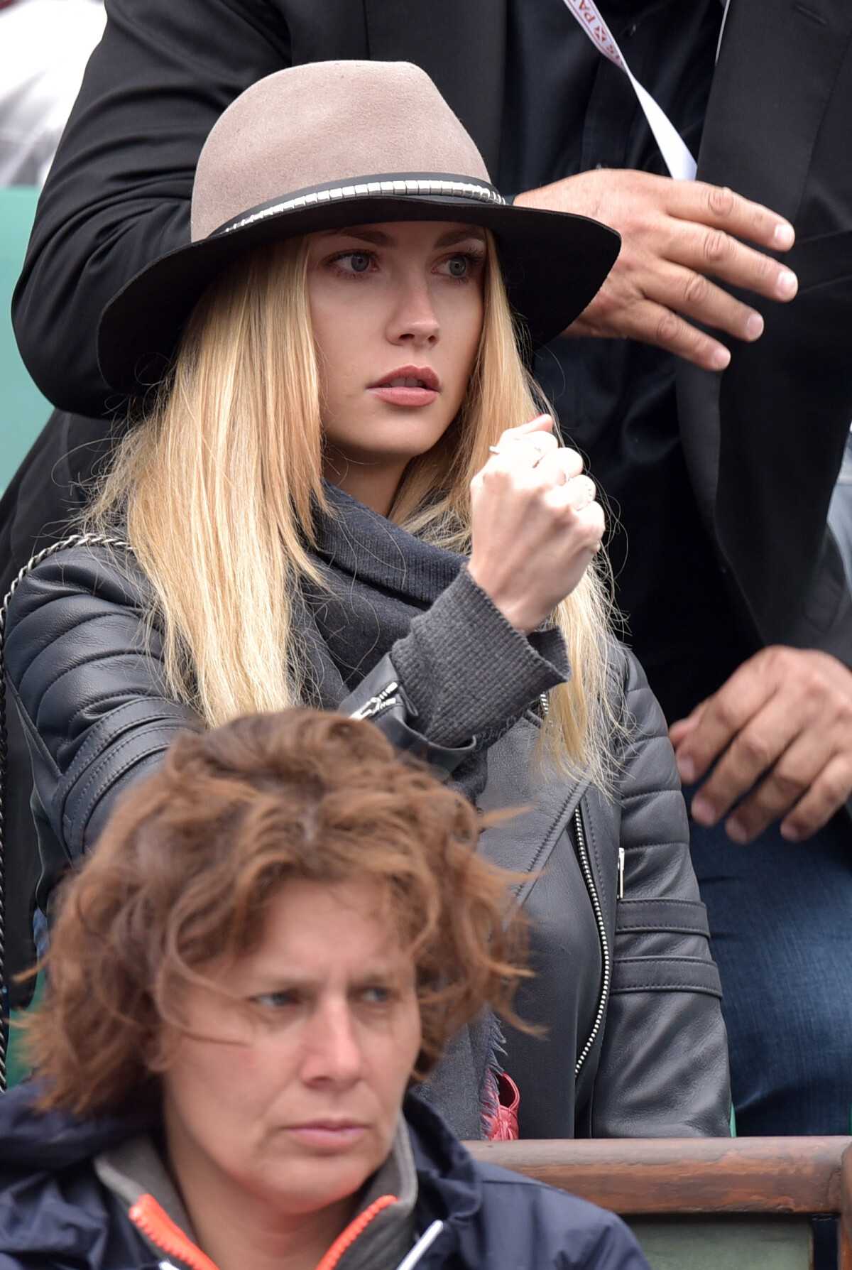 Vidéo : Ester Satorova à Roland-Garros à Paris, le 31 mai 2015 - Purepeople