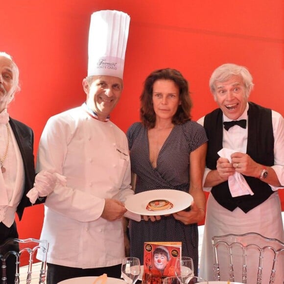 Exclusif - La princesse Stephanie avec le chef Philippe Joannès du Fairmont Monte-Carlo et les Castors lors de la conférence de presse du Circus Dinner Show, jeudi 16 juillet 2015.