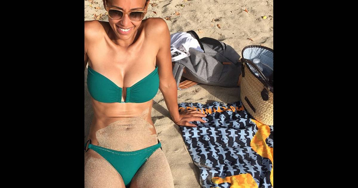 PHOTOS - Sonia Rolland en bikini en vacances en Martinique. 