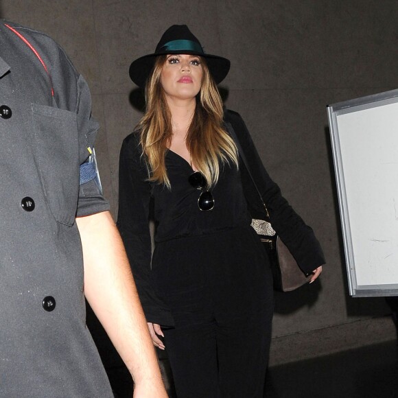 Khloe Kardashian arrive à l'aéroport LAX de Los Angeles. Le 19 juin 2014  