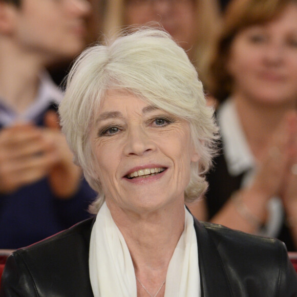 Françoise Hardy lors de l'enregistrement de l'émission "Vivement Dimanche" à Paris le 24 septembre 2013