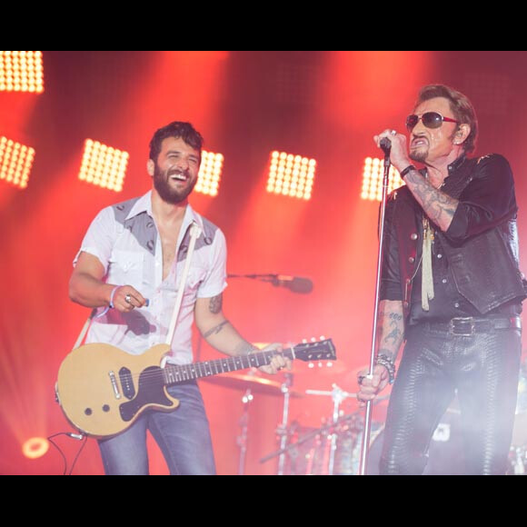 Exclusif - Johnny Hallyday en concert au Big Festival à Biarritz le 17 juillet 2015 avec Maxime Nucci à la guitare.