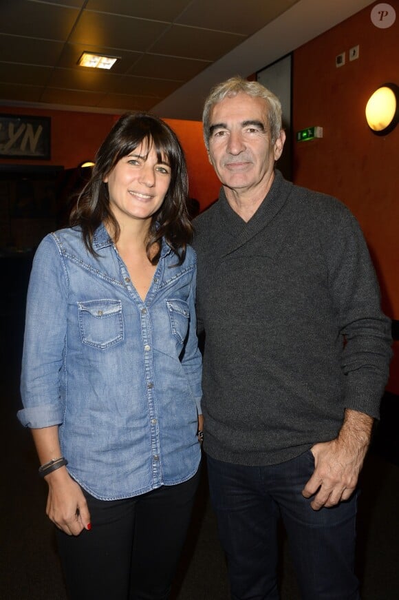 Estelle Denis et son compagnon Raymond Domenech - People en backstage du spectacle d'Alex Lutz à l'Olympia de Paris le 25 janvier 2014.