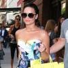 Demi Lovato pose avec ses fans à New York. Le 25 juin 2015