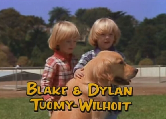 Blake et Dylan Tuomy-Wilhoit - Générique de la série américaine La fête à la maison.
