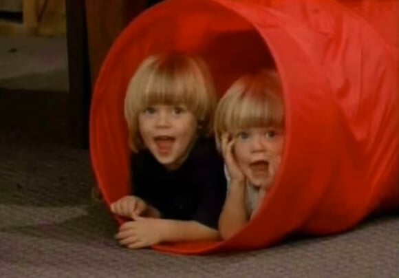 Blake et Dylan Tuomy-Wilhoit lorsqu'ils étaient enfants dans la série La fête à la maison.
