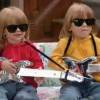 Blake et Dylan Tuomy-Wilhoit lorsqu'ils étaient enfants dans la série La fête à la maison.
