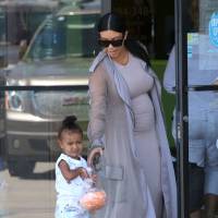 Kim et Kourtney Kardashian : Stylées avec leurs enfants, stars d'un anniversaire