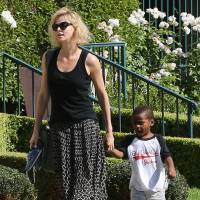 Charlize Theron : Mère poule avec son fils Jackson, mais pas d'August en vue