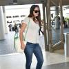Lana Del Rey et son compagnon Francesco Carrozzini prennent un avion à Los Angeles le 30 juillet 2015.