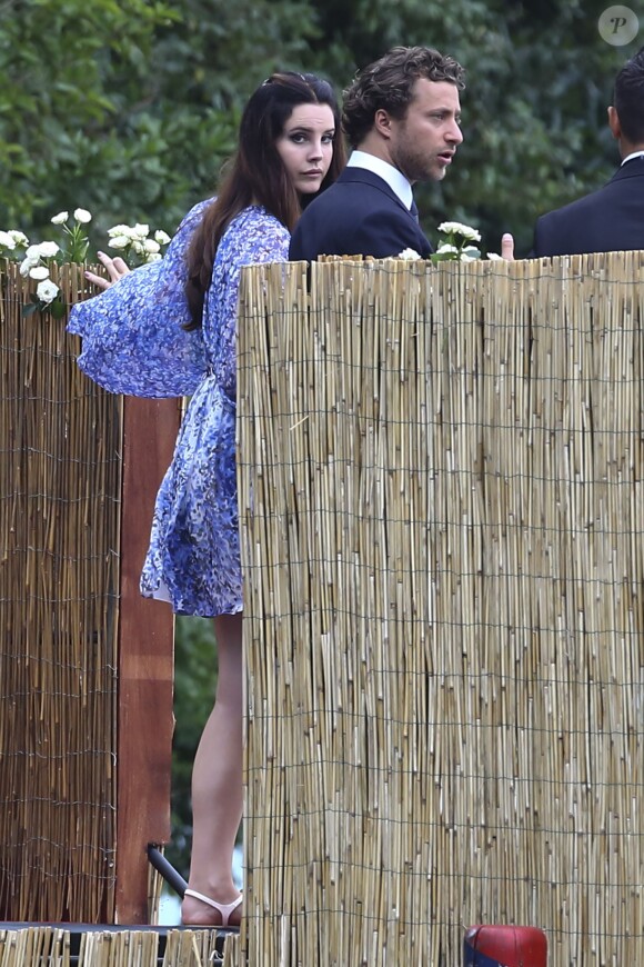 Lana Del Rey et son compagnon Francesco Carrozzini au mariage religieux de Pierre Casiraghi et Beatrice Borromeo sur les Iles Borromées, sur le Lac Majeur, le 1er août 2015.