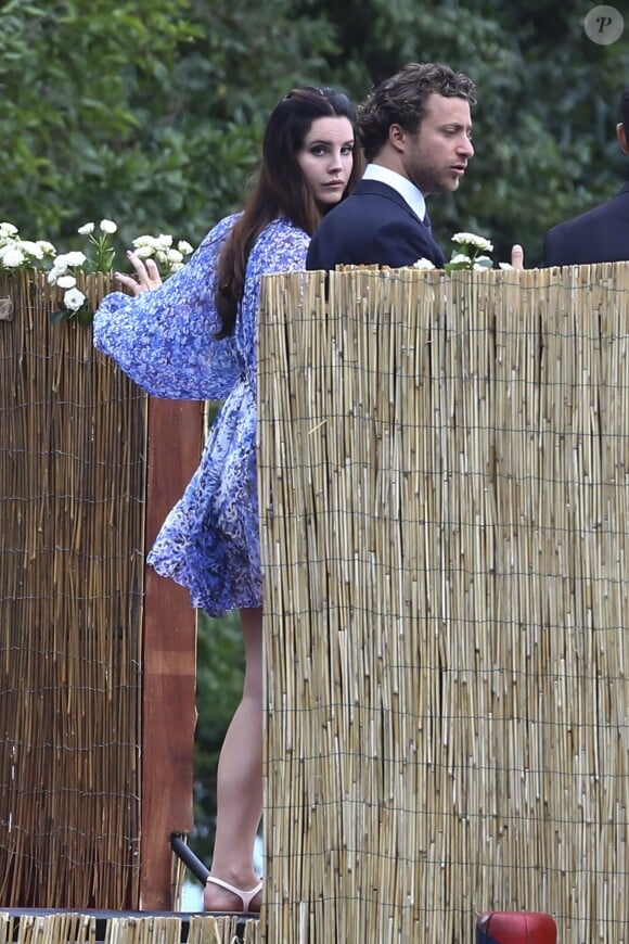 Lana Del Rey et son compagnon Francesco Carrozzini au mariage religieux de Pierre Casiraghi et Beatrice Borromeo sur les Iles Borromées, sur le Lac Majeur, le 1er août 2015.