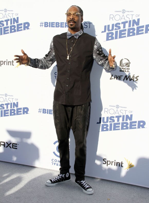 Snoop Dogg à la fête de "Comedy Central Roast Of Justin Bieber" à Culver City, le 14 mars 2015  Comedy Central Roast Of Justin Bieber held at The Sony Studios in Culver City, California on 3/14/1514/03/2015 - Culver City