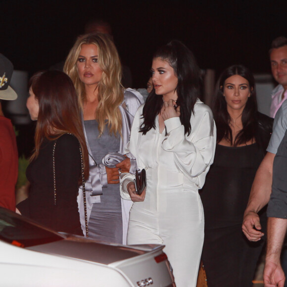 La famille Kardashian au restaurant Nobu pour les 18 ans de Kylie Jenner en famille, Malibu, Los Angeles, le 7 aout 2015