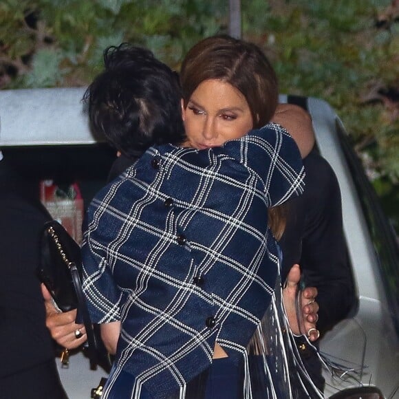 Caitlyn et Kris Jenner quittent le restaurant Nobu pour les 18 ans de Kylie Jenner en famille, Malibu, Los Angeles, le 7 aout 2015