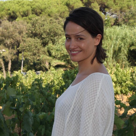 Exclusif - Marie Gillain lors d'un petit séjour "vacances" à La Vigne de Ramatuelle le 7 août 2015.