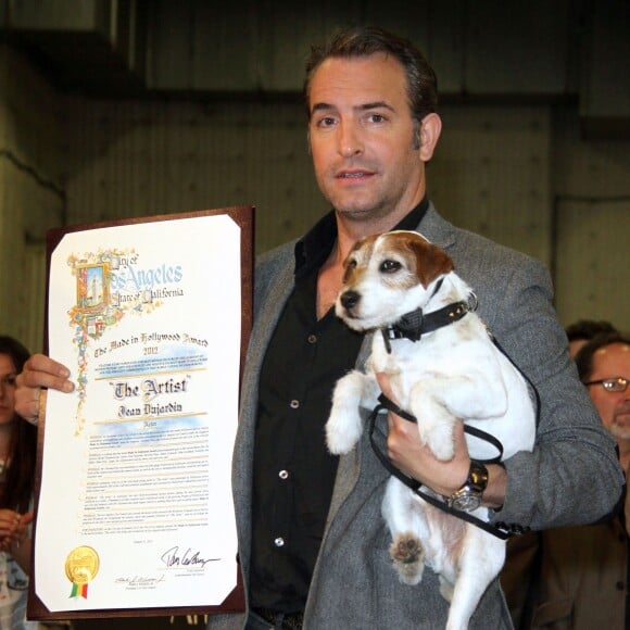 Jean Dujardin, Uggie à Los Angeles, le 31 janvier 2012.