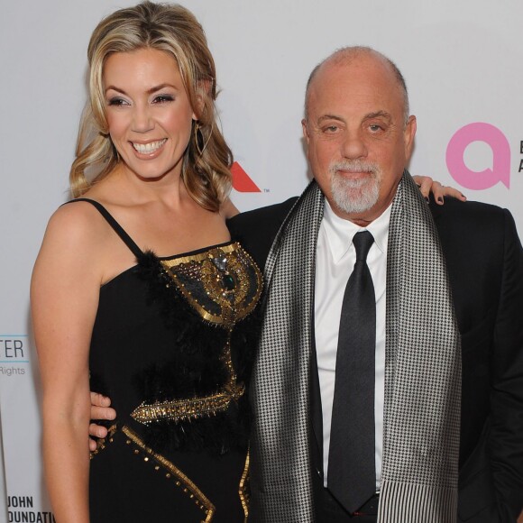 Billy Joel et Alexis Broderick au gala annuel de la Elton John AIDS Foundation à New York le 15 octobre 2013. Le couple a eu une petite fille le 12 août 2015.