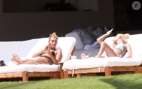 Kendall Jenner, Hailey Baldwin, Justine Skye et Pia Mia profitent d'un après-midi ensoleillé à la Casa Aramara, à Punta Mita. Le 13 août 2015.