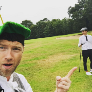 Ronan Keating et son fils Jack font du golf le jour de l'enterrement de vie de garçon du chanteur / août 2015
 
 